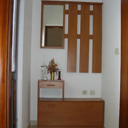 With Parking Space - 7420 Appartement Pula