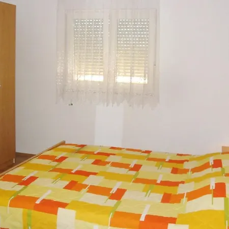 With Parking Space - 7420 Lejlighed Pula
