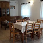 דירה With Parking Space - 7420