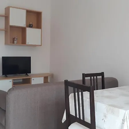Apartment With A Parking Space - 7420