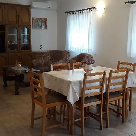 Apartment With A Parking Space - 7420