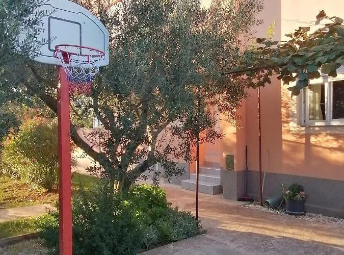 With Parking Space - 7420 * 풀라