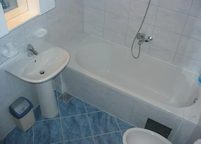 아파트 With Parking Space - 7420 풀라