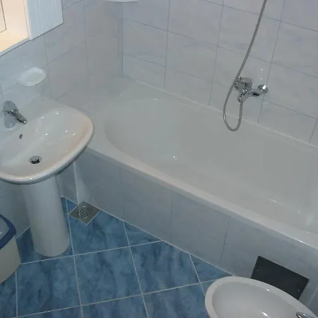 Appartement With Parking Space - 7420 Pula